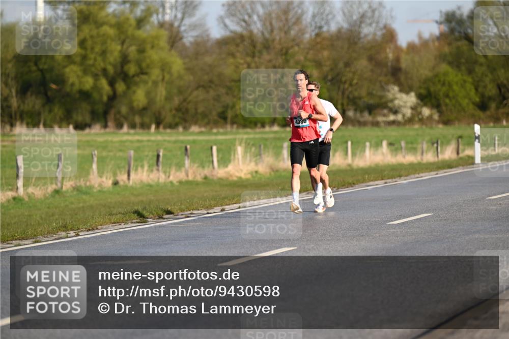 12.04.2026 - 45. Internationalen Wilhelmsburger Insellauf Dr. Thomas Lammeyer http://msf.ph/oto/9430598 12.04.2026 09:07:45 Laufen 4086 meine-sportfotos.de