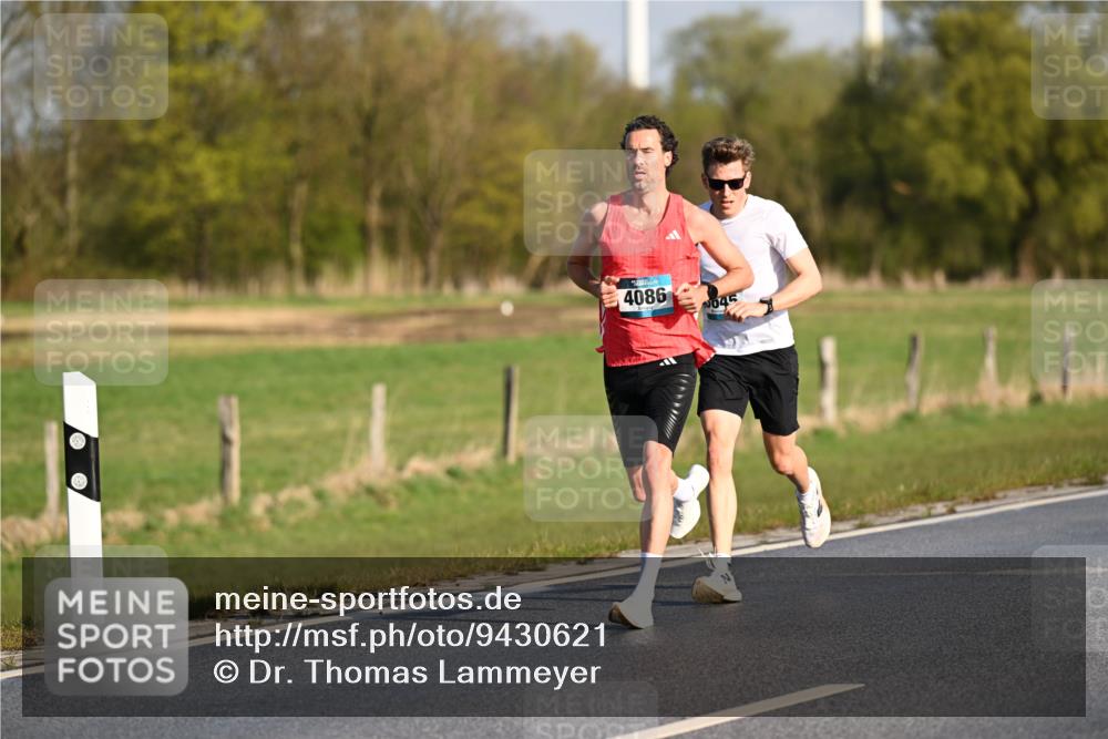 12.04.2026 - 45. Internationalen Wilhelmsburger Insellauf Dr. Thomas Lammeyer http://msf.ph/oto/9430621 12.04.2026 09:07:48 Laufen 4086, 45, 045 meine-sportfotos.de