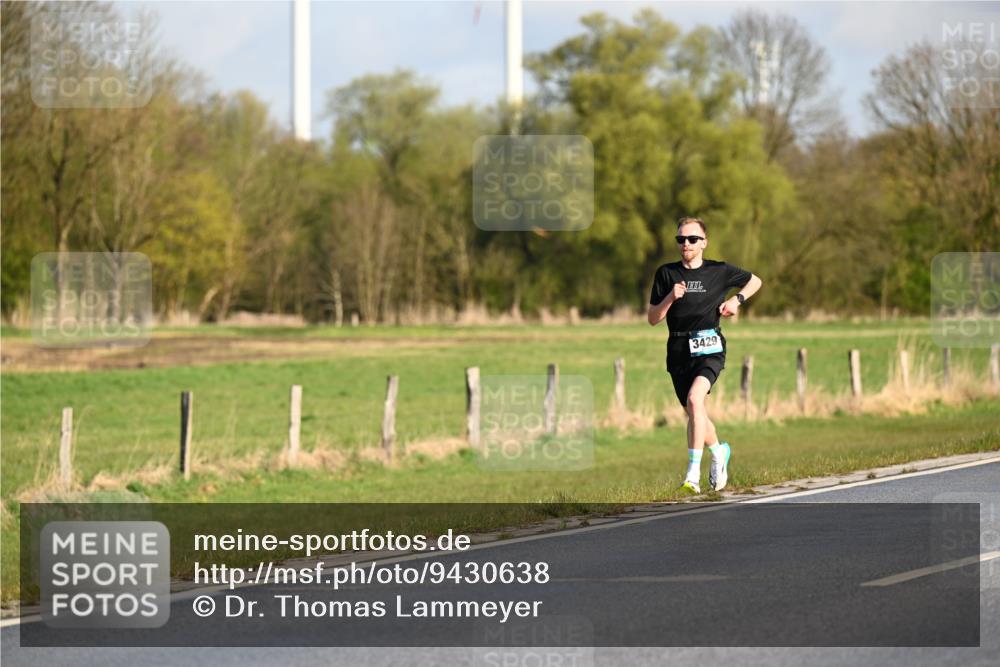 12.04.2026 - 45. Internationalen Wilhelmsburger Insellauf Dr. Thomas Lammeyer http://msf.ph/oto/9430638 12.04.2026 09:07:55 Laufen 3429 meine-sportfotos.de