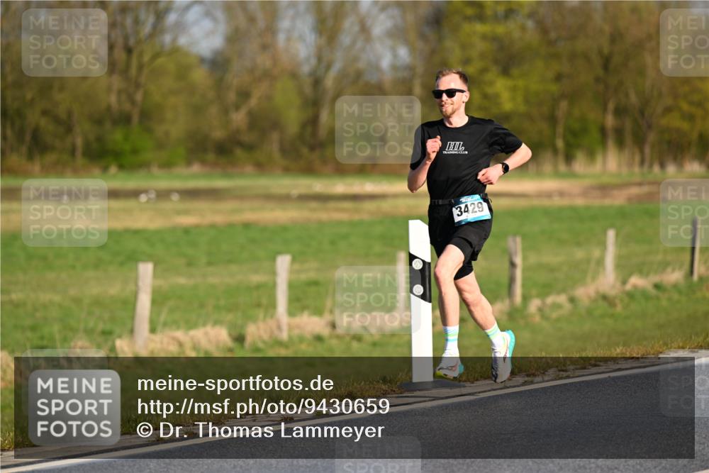 12.04.2026 - 45. Internationalen Wilhelmsburger Insellauf Dr. Thomas Lammeyer http://msf.ph/oto/9430659 12.04.2026 09:07:58 Laufen 3429 meine-sportfotos.de