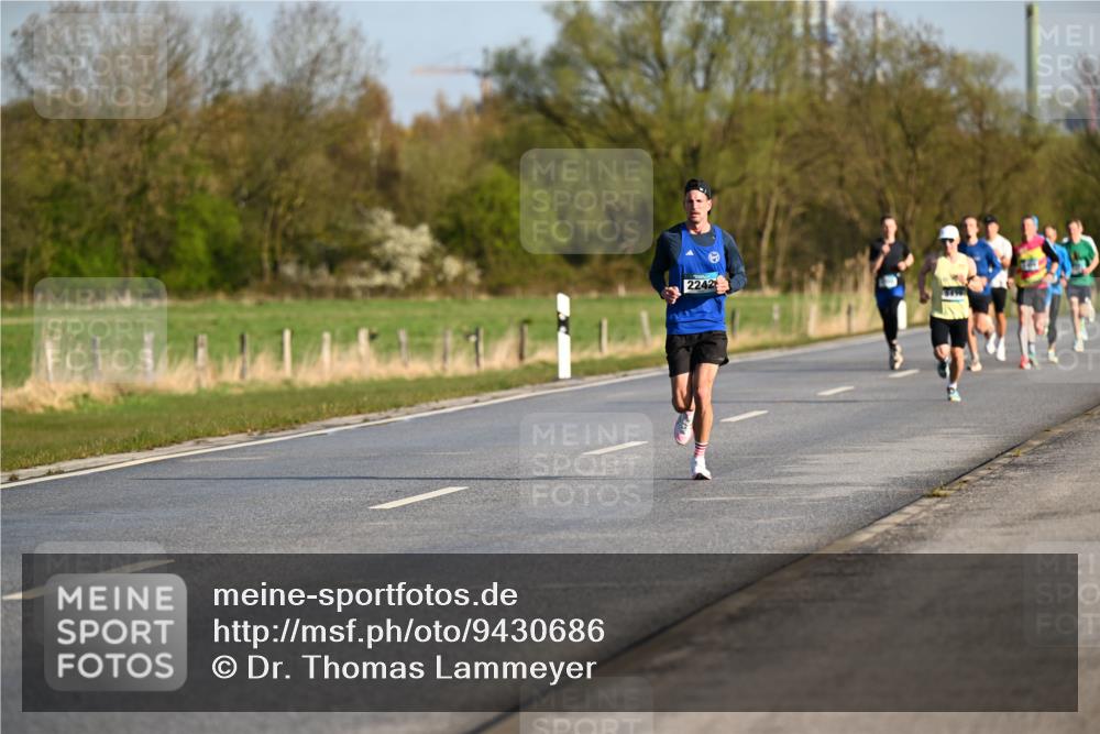 12.04.2026 - 45. Internationalen Wilhelmsburger Insellauf Dr. Thomas Lammeyer http://msf.ph/oto/9430686 12.04.2026 09:08:22 Laufen 2242 meine-sportfotos.de