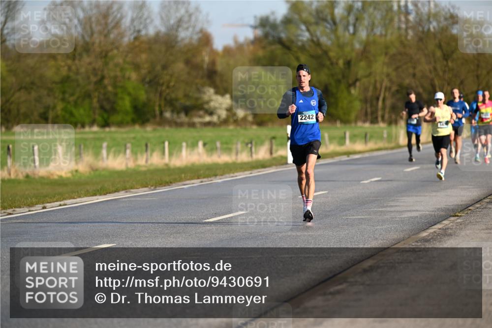 12.04.2026 - 45. Internationalen Wilhelmsburger Insellauf Dr. Thomas Lammeyer http://msf.ph/oto/9430691 12.04.2026 09:08:23 Laufen 2242 meine-sportfotos.de