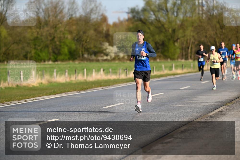 12.04.2026 - 45. Internationalen Wilhelmsburger Insellauf Dr. Thomas Lammeyer http://msf.ph/oto/9430694 12.04.2026 09:08:23 Laufen 2242 meine-sportfotos.de
