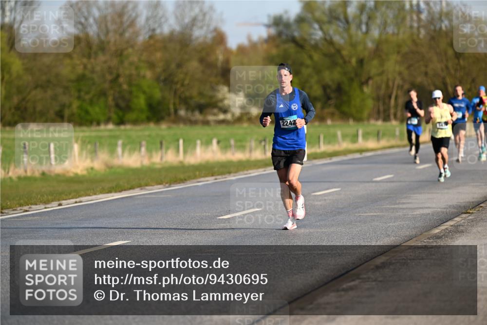 12.04.2026 - 45. Internationalen Wilhelmsburger Insellauf Dr. Thomas Lammeyer http://msf.ph/oto/9430695 12.04.2026 09:08:23 Laufen 2242 meine-sportfotos.de