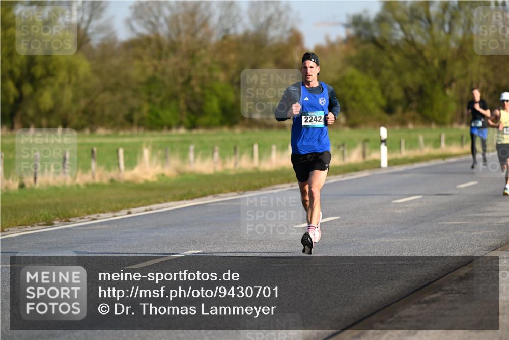 12.04.2026 - 45. Internationalen Wilhelmsburger Insellauf Dr. Thomas Lammeyer http://msf.ph/oto/9430701 12.04.2026 09:08:24 Laufen 2242 meine-sportfotos.de