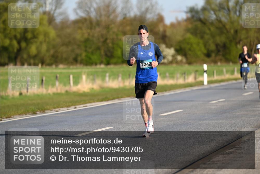 12.04.2026 - 45. Internationalen Wilhelmsburger Insellauf Dr. Thomas Lammeyer http://msf.ph/oto/9430705 12.04.2026 09:08:25 Laufen 2242 meine-sportfotos.de