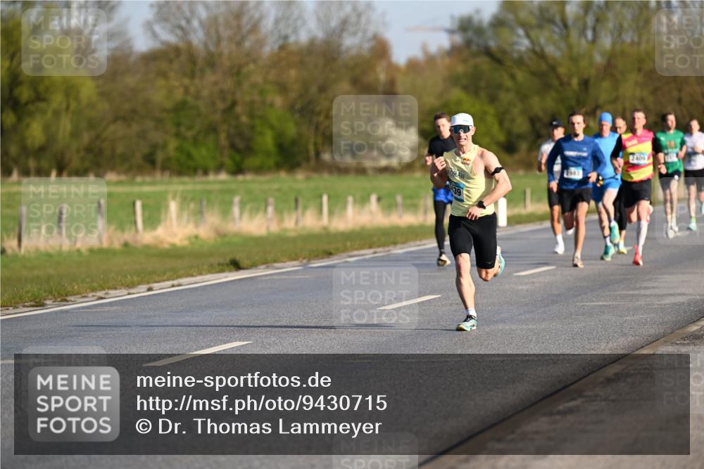 12.04.2026 - 45. Internationalen Wilhelmsburger Insellauf Dr. Thomas Lammeyer http://msf.ph/oto/9430715 12.04.2026 09:08:28 Laufen 2400, 2943, 39 meine-sportfotos.de