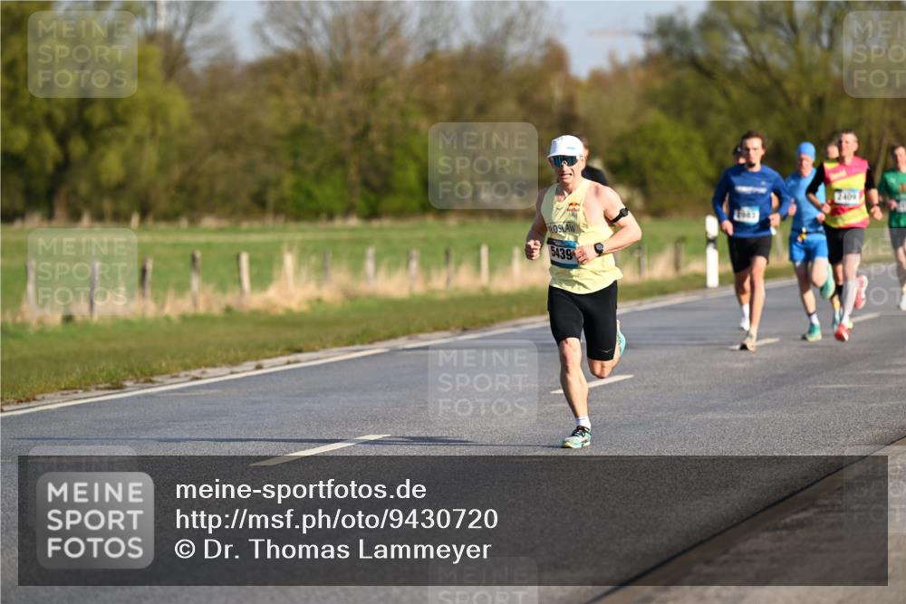 12.04.2026 - 45. Internationalen Wilhelmsburger Insellauf Dr. Thomas Lammeyer http://msf.ph/oto/9430720 12.04.2026 09:08:28 Laufen 5439, 2003, 2400 meine-sportfotos.de