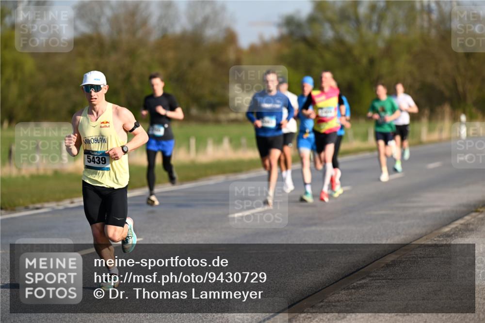 12.04.2026 - 45. Internationalen Wilhelmsburger Insellauf Dr. Thomas Lammeyer http://msf.ph/oto/9430729 12.04.2026 09:08:30 Laufen 5439 meine-sportfotos.de