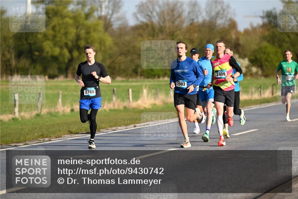 12.04.2026 - 45. Internationalen Wilhelmsburger Insellauf Dr. Thomas Lammeyer http://msf.ph/oto/9430742 12.04.2026 09:08:32 Laufen 2760, 2983, 2409, 2874 meine-sportfotos.de