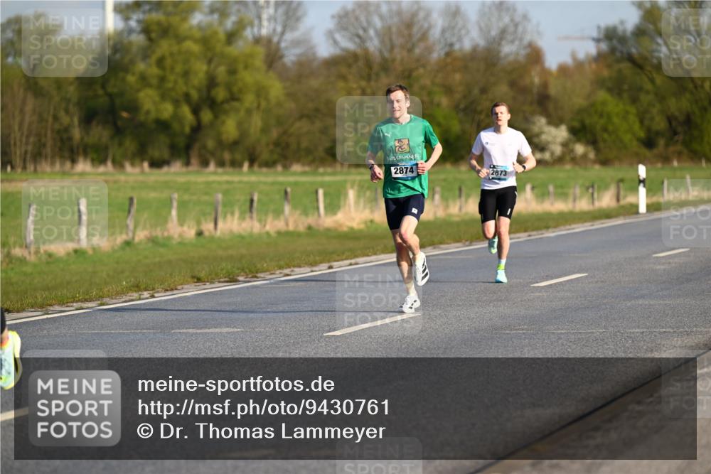 12.04.2026 - 45. Internationalen Wilhelmsburger Insellauf Dr. Thomas Lammeyer http://msf.ph/oto/9430761 12.04.2026 09:08:35 Laufen 2874, 2873 meine-sportfotos.de