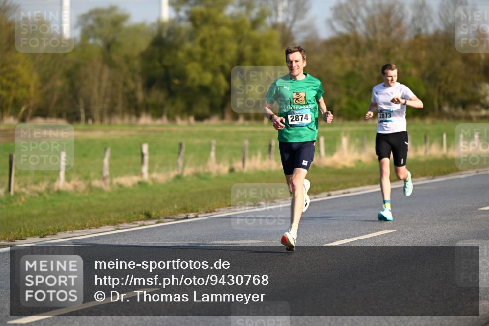 12.04.2026 - 45. Internationalen Wilhelmsburger Insellauf Dr. Thomas Lammeyer http://msf.ph/oto/9430768 12.04.2026 09:08:36 Laufen 2874, 2873 meine-sportfotos.de