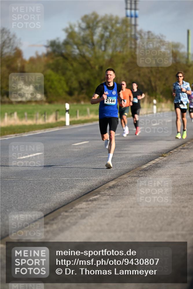 12.04.2026 - 45. Internationalen Wilhelmsburger Insellauf Dr. Thomas Lammeyer http://msf.ph/oto/9430807 12.04.2026 09:09:00 Laufen 2144 meine-sportfotos.de