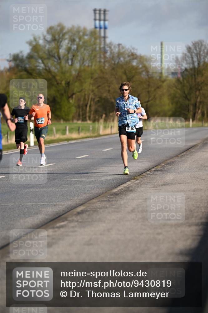 12.04.2026 - 45. Internationalen Wilhelmsburger Insellauf Dr. Thomas Lammeyer http://msf.ph/oto/9430819 12.04.2026 09:09:02 Laufen 751, 5514, 3107 meine-sportfotos.de
