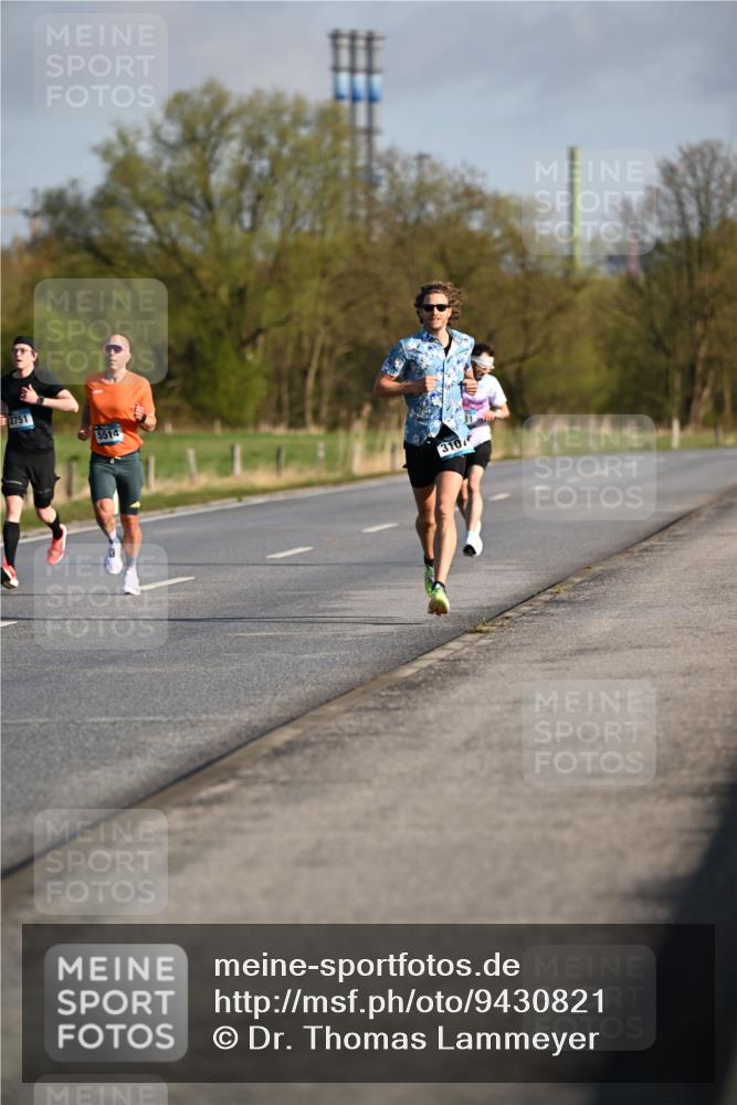12.04.2026 - 45. Internationalen Wilhelmsburger Insellauf Dr. Thomas Lammeyer http://msf.ph/oto/9430821 12.04.2026 09:09:02 Laufen 2751, 5514, 310 meine-sportfotos.de