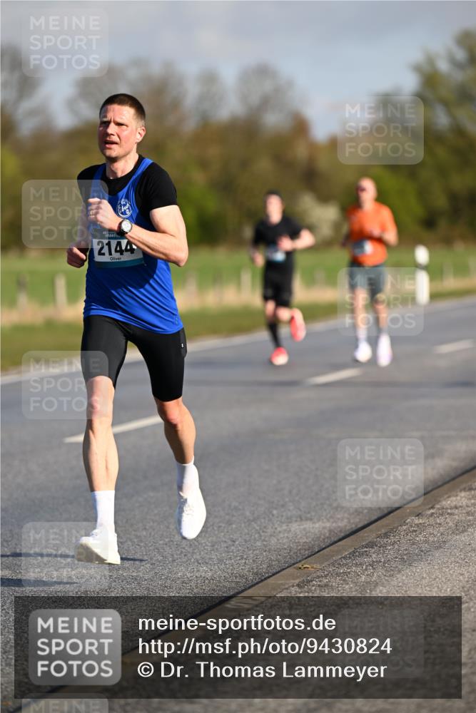 12.04.2026 - 45. Internationalen Wilhelmsburger Insellauf Dr. Thomas Lammeyer http://msf.ph/oto/9430824 12.04.2026 09:09:03 Laufen 2144 meine-sportfotos.de