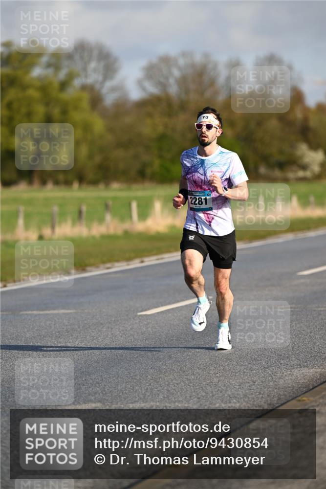 12.04.2026 - 45. Internationalen Wilhelmsburger Insellauf Dr. Thomas Lammeyer http://msf.ph/oto/9430854 12.04.2026 09:09:09 Laufen 2281, 3 meine-sportfotos.de