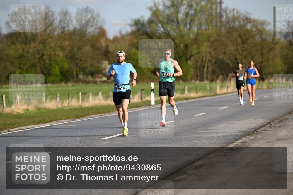 12.04.2026 - 45. Internationalen Wilhelmsburger Insellauf Dr. Thomas Lammeyer http://msf.ph/oto/9430865 12.04.2026 09:09:23 Laufen 3979, 2119 meine-sportfotos.de