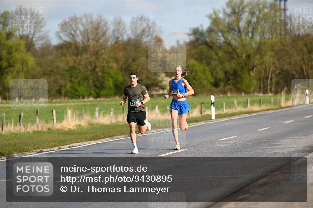 12.04.2026 - 45. Internationalen Wilhelmsburger Insellauf Dr. Thomas Lammeyer http://msf.ph/oto/9430895 12.04.2026 09:09:29 Laufen 524, 4512 meine-sportfotos.de