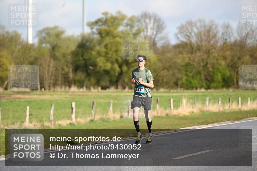 12.04.2026 - 45. Internationalen Wilhelmsburger Insellauf Dr. Thomas Lammeyer http://msf.ph/oto/9430952 12.04.2026 09:09:46 Laufen 5237 meine-sportfotos.de