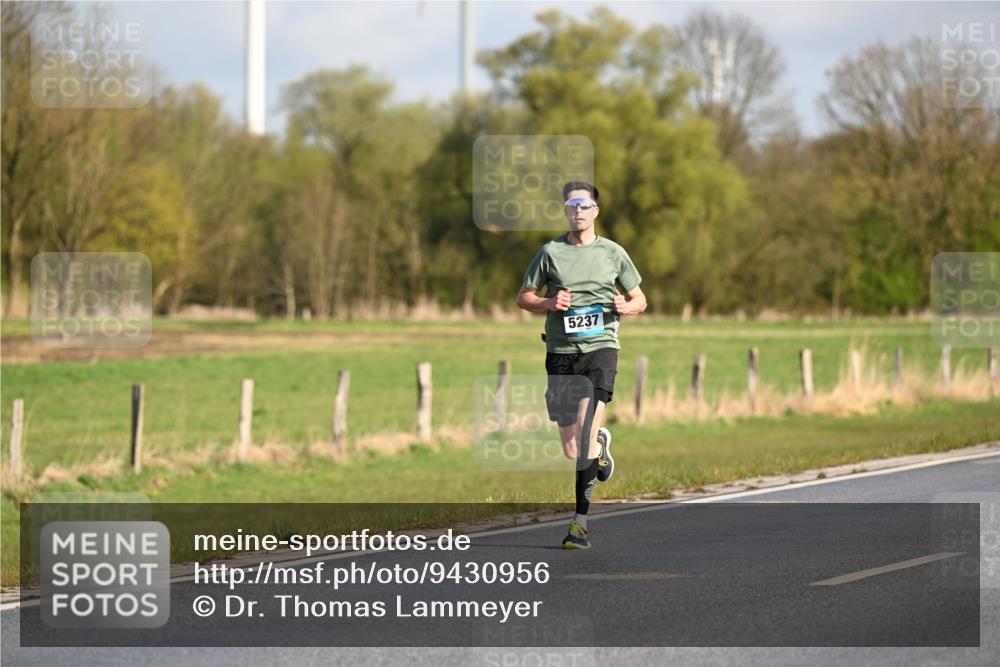 12.04.2026 - 45. Internationalen Wilhelmsburger Insellauf Dr. Thomas Lammeyer http://msf.ph/oto/9430956 12.04.2026 09:09:47 Laufen 5237 meine-sportfotos.de