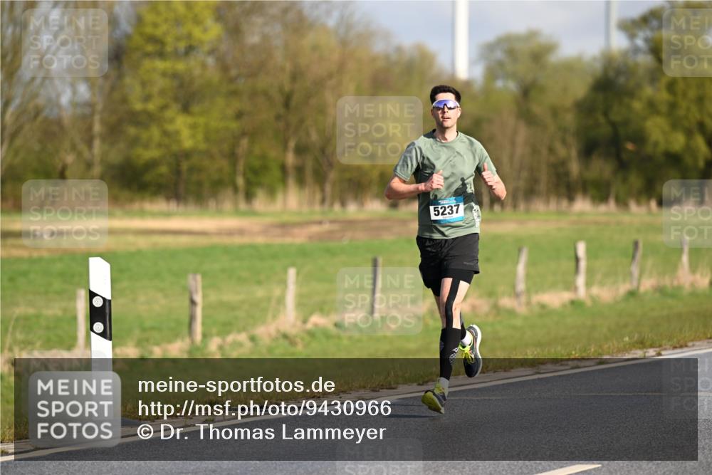 12.04.2026 - 45. Internationalen Wilhelmsburger Insellauf Dr. Thomas Lammeyer http://msf.ph/oto/9430966 12.04.2026 09:09:48 Laufen 5237 meine-sportfotos.de