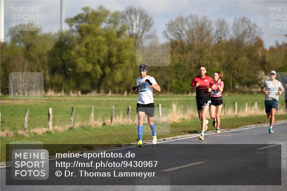 12.04.2026 - 45. Internationalen Wilhelmsburger Insellauf Dr. Thomas Lammeyer http://msf.ph/oto/9430967 12.04.2026 09:09:53 Laufen 2970, 5456, 3644 meine-sportfotos.de