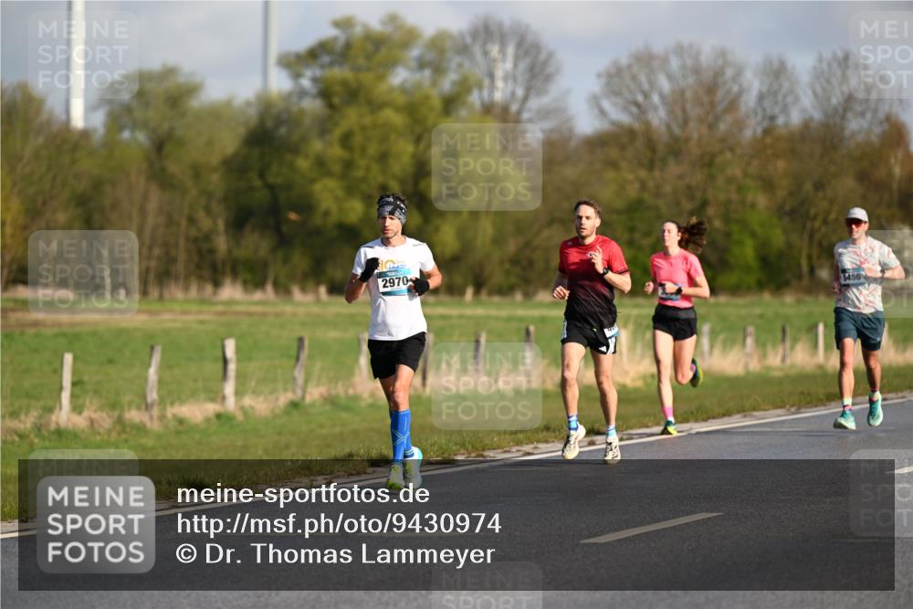 12.04.2026 - 45. Internationalen Wilhelmsburger Insellauf Dr. Thomas Lammeyer http://msf.ph/oto/9430974 12.04.2026 09:09:54 Laufen 2970, 5456 meine-sportfotos.de