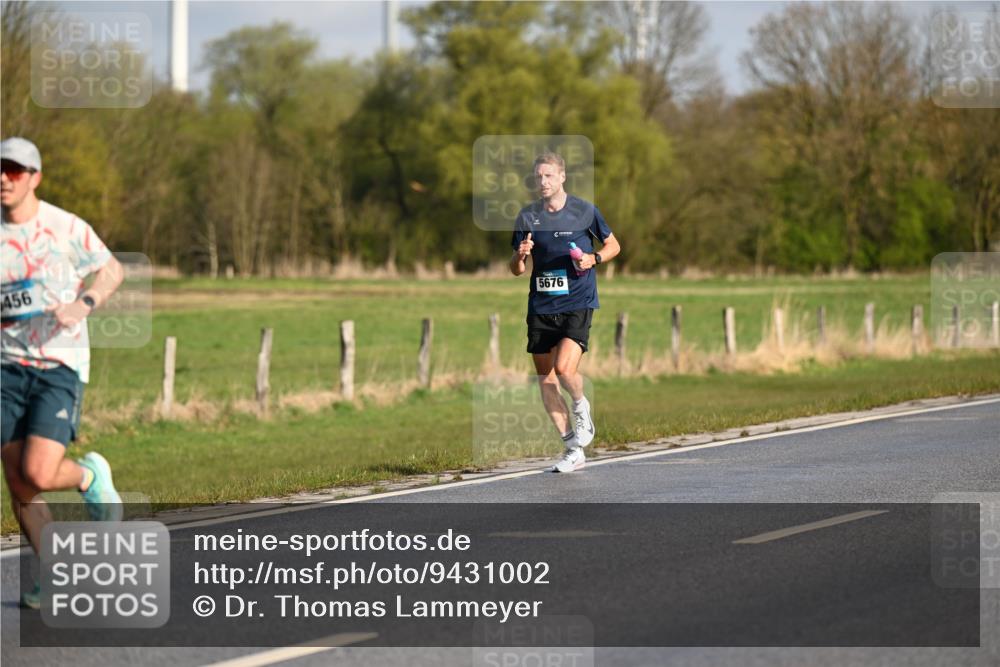 12.04.2026 - 45. Internationalen Wilhelmsburger Insellauf Dr. Thomas Lammeyer http://msf.ph/oto/9431002 12.04.2026 09:09:59 Laufen 456, 5676 meine-sportfotos.de
