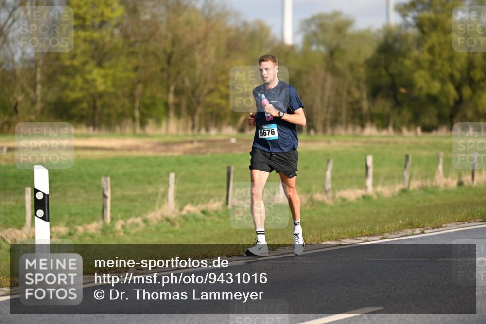 12.04.2026 - 45. Internationalen Wilhelmsburger Insellauf Dr. Thomas Lammeyer http://msf.ph/oto/9431016 12.04.2026 09:10:01 Laufen 5676 meine-sportfotos.de