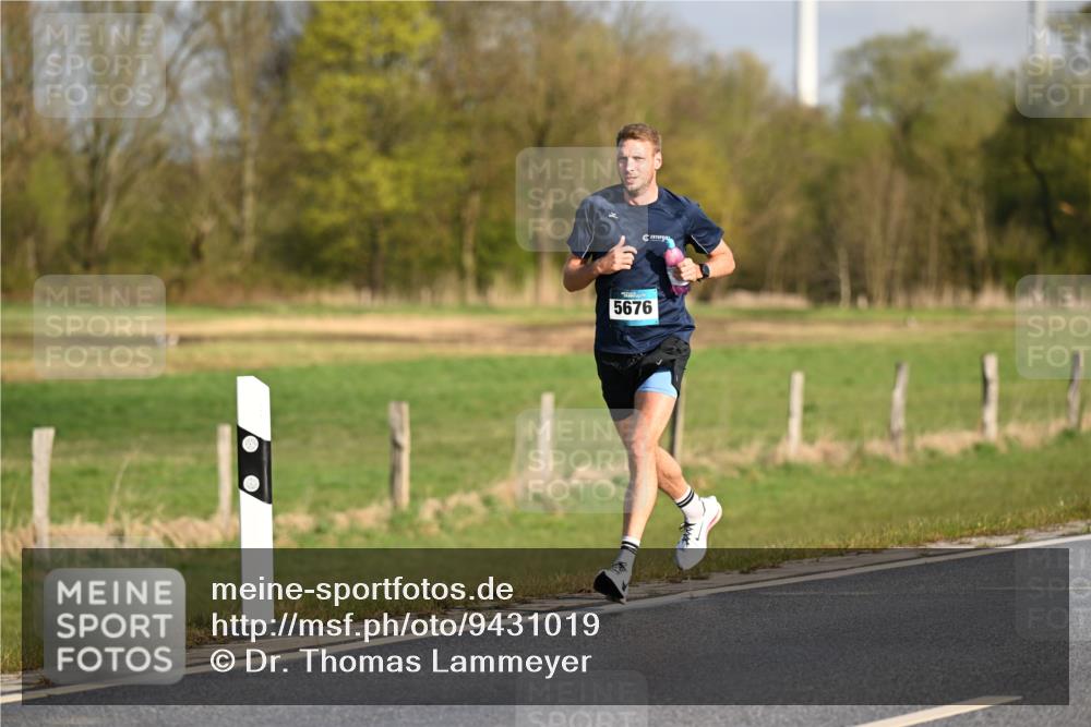 12.04.2026 - 45. Internationalen Wilhelmsburger Insellauf Dr. Thomas Lammeyer http://msf.ph/oto/9431019 12.04.2026 09:10:01 Laufen 5676 meine-sportfotos.de