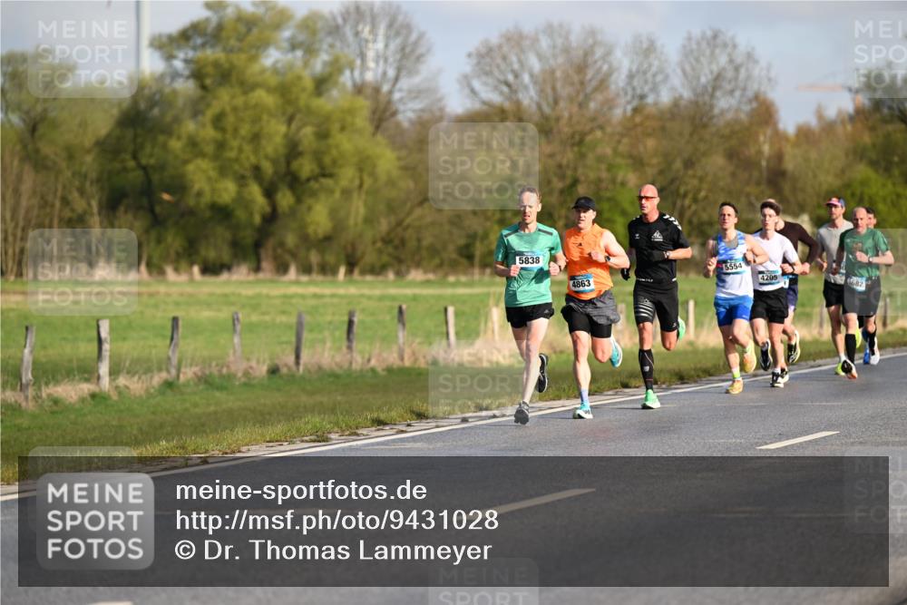 12.04.2026 - 45. Internationalen Wilhelmsburger Insellauf Dr. Thomas Lammeyer http://msf.ph/oto/9431028 12.04.2026 09:10:13 Laufen 5838, 5554, 4863, 4205, 682 meine-sportfotos.de