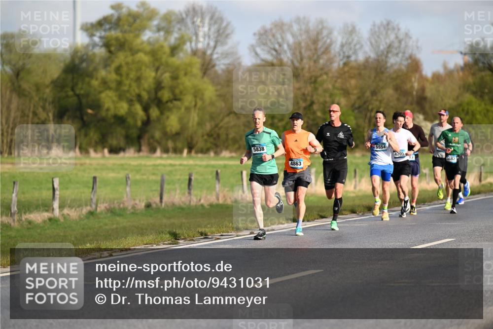 12.04.2026 - 45. Internationalen Wilhelmsburger Insellauf Dr. Thomas Lammeyer http://msf.ph/oto/9431031 12.04.2026 09:10:14 Laufen 5838, 4863, 5554, 4205, 13, 4682 meine-sportfotos.de