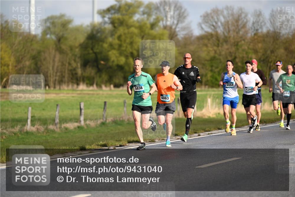 12.04.2026 - 45. Internationalen Wilhelmsburger Insellauf Dr. Thomas Lammeyer http://msf.ph/oto/9431040 12.04.2026 09:10:15 Laufen 5838, 4863, 5554, 4205, 4682 meine-sportfotos.de