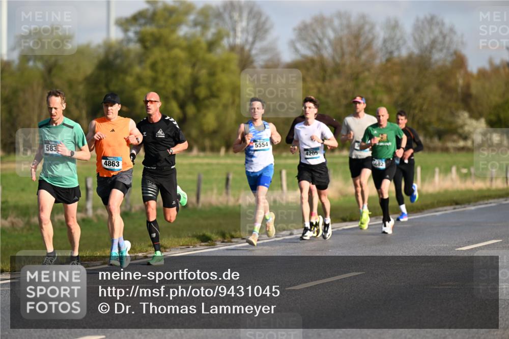 12.04.2026 - 45. Internationalen Wilhelmsburger Insellauf Dr. Thomas Lammeyer http://msf.ph/oto/9431045 12.04.2026 09:10:16 Laufen 583, 4863, 5554, 4205, 682 meine-sportfotos.de