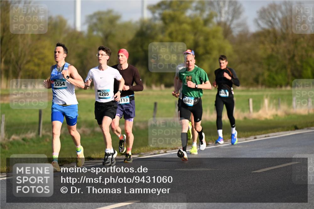 12.04.2026 - 45. Internationalen Wilhelmsburger Insellauf Dr. Thomas Lammeyer http://msf.ph/oto/9431060 12.04.2026 09:10:19 Laufen 5554, 4205, 113, 682, 160 meine-sportfotos.de