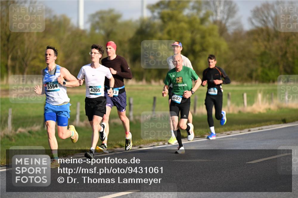 12.04.2026 - 45. Internationalen Wilhelmsburger Insellauf Dr. Thomas Lammeyer http://msf.ph/oto/9431061 12.04.2026 09:10:19 Laufen 1605, 5554, 4205, 13, 3682 meine-sportfotos.de