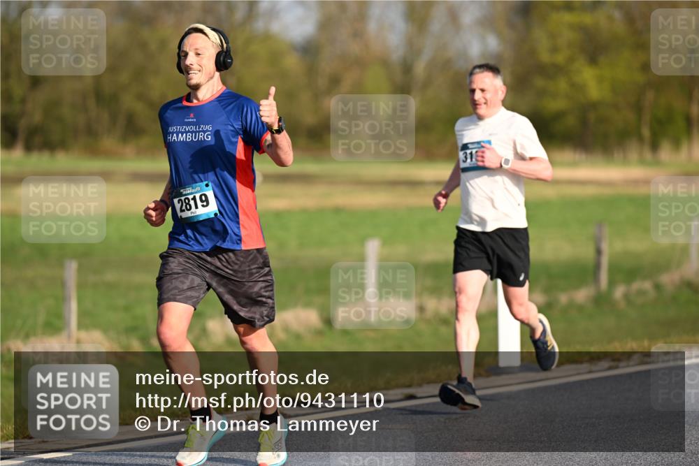 12.04.2026 - 45. Internationalen Wilhelmsburger Insellauf Dr. Thomas Lammeyer http://msf.ph/oto/9431110 12.04.2026 09:10:28 Laufen 2819, 316, 300 meine-sportfotos.de