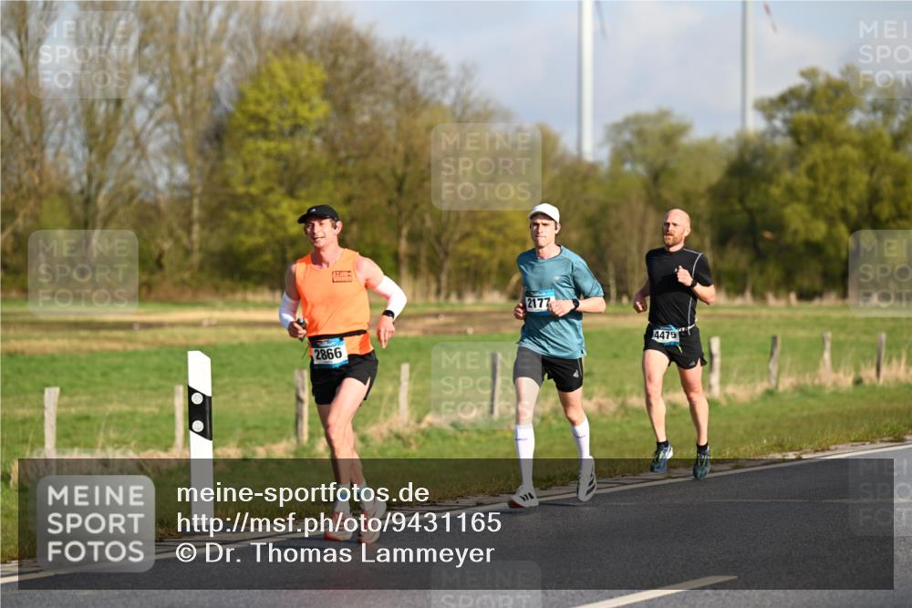 12.04.2026 - 45. Internationalen Wilhelmsburger Insellauf Dr. Thomas Lammeyer http://msf.ph/oto/9431165 12.04.2026 09:10:38 Laufen 2866, 2177, 4475 meine-sportfotos.de