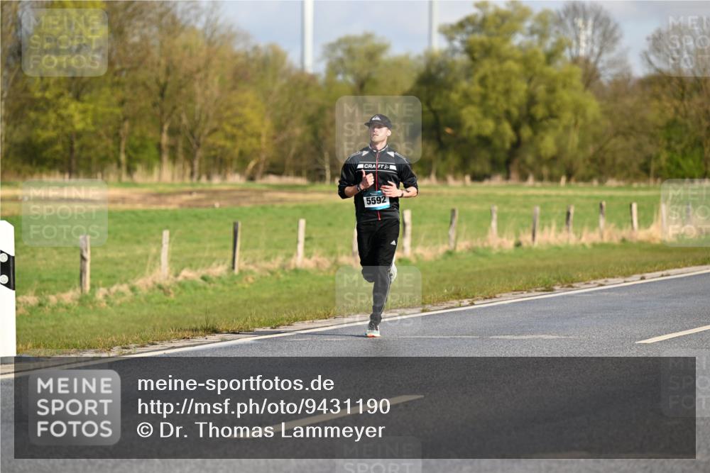 12.04.2026 - 45. Internationalen Wilhelmsburger Insellauf Dr. Thomas Lammeyer http://msf.ph/oto/9431190 12.04.2026 09:10:44 Laufen 5592 meine-sportfotos.de