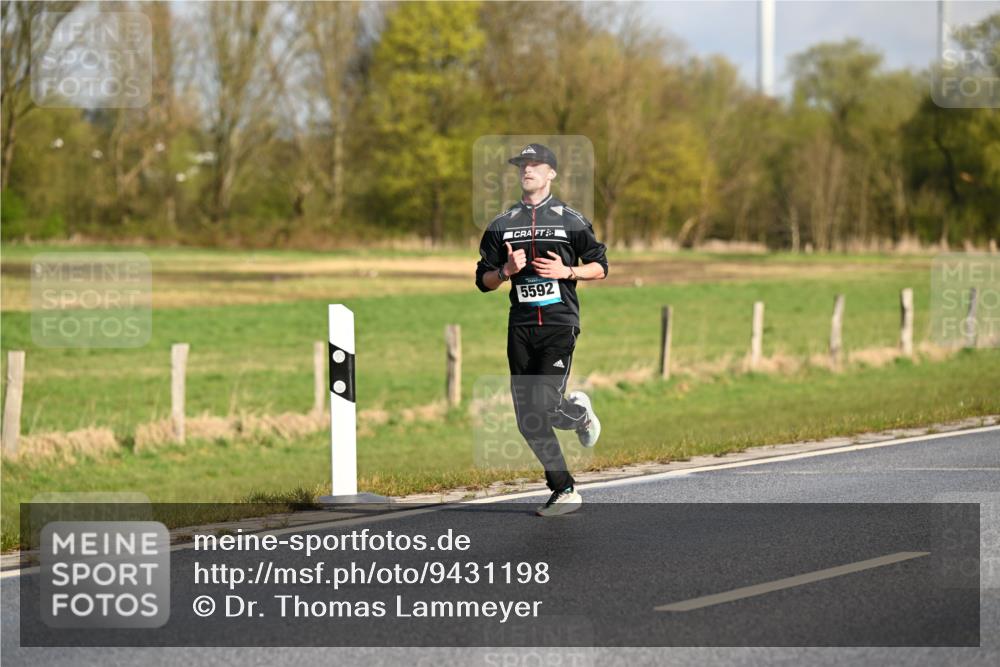 12.04.2026 - 45. Internationalen Wilhelmsburger Insellauf Dr. Thomas Lammeyer http://msf.ph/oto/9431198 12.04.2026 09:10:45 Laufen 5592 meine-sportfotos.de