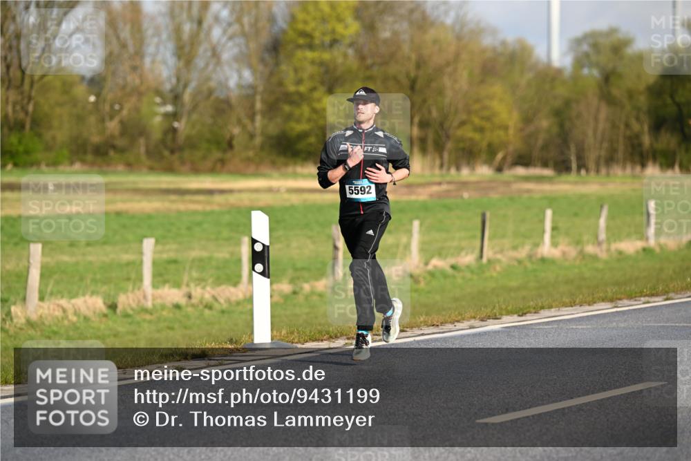 12.04.2026 - 45. Internationalen Wilhelmsburger Insellauf Dr. Thomas Lammeyer http://msf.ph/oto/9431199 12.04.2026 09:10:45 Laufen 5592 meine-sportfotos.de