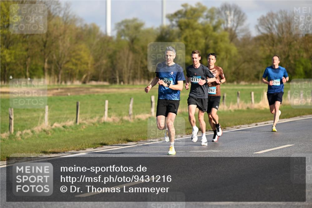 12.04.2026 - 45. Internationalen Wilhelmsburger Insellauf Dr. Thomas Lammeyer http://msf.ph/oto/9431216 12.04.2026 09:10:52 Laufen 652, 4112, 262, 2789 meine-sportfotos.de