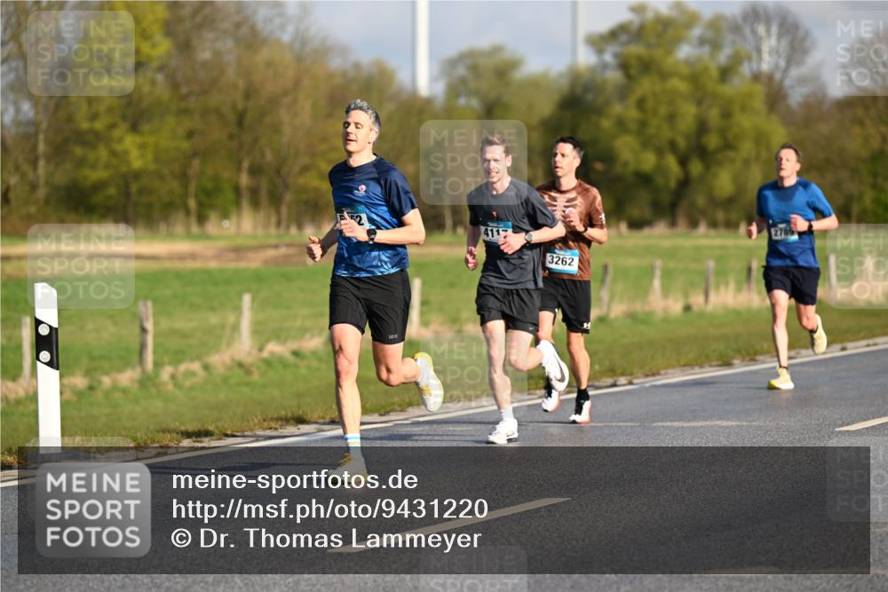 12.04.2026 - 45. Internationalen Wilhelmsburger Insellauf Dr. Thomas Lammeyer http://msf.ph/oto/9431220 12.04.2026 09:10:53 Laufen 411, 3262 meine-sportfotos.de
