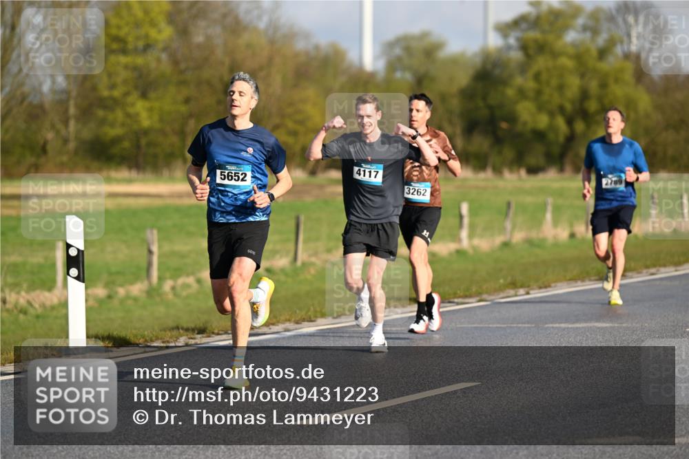 12.04.2026 - 45. Internationalen Wilhelmsburger Insellauf Dr. Thomas Lammeyer http://msf.ph/oto/9431223 12.04.2026 09:10:53 Laufen 5652, 4117, 3262, 2789 meine-sportfotos.de