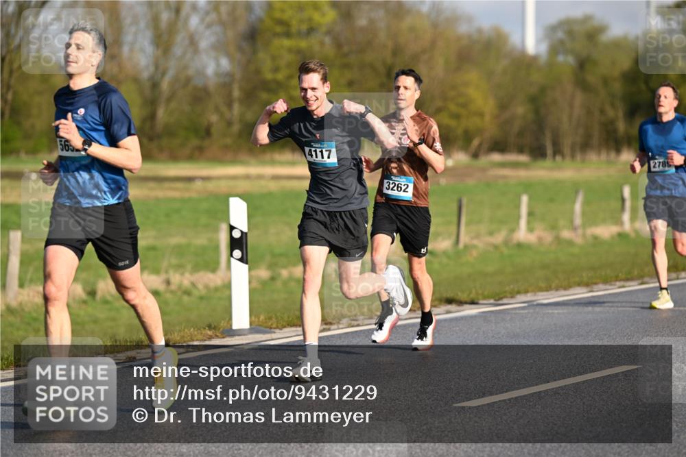12.04.2026 - 45. Internationalen Wilhelmsburger Insellauf Dr. Thomas Lammeyer http://msf.ph/oto/9431229 12.04.2026 09:10:54 Laufen 565, 4117, 3262, 2785 meine-sportfotos.de