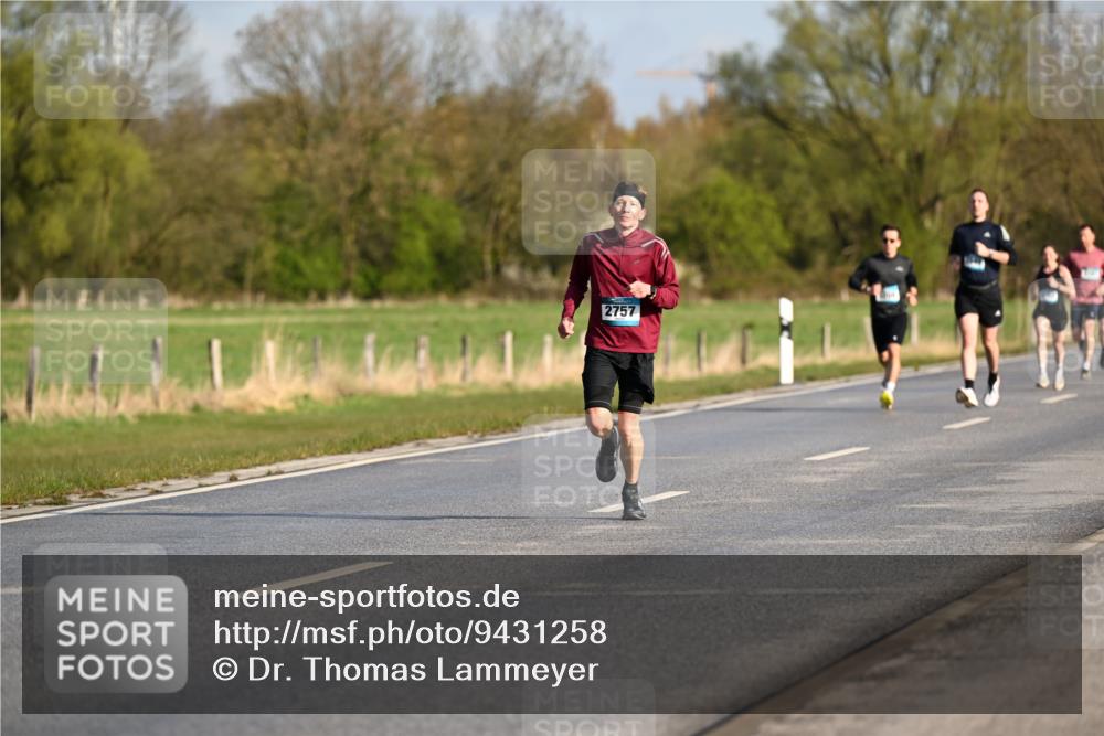 12.04.2026 - 45. Internationalen Wilhelmsburger Insellauf Dr. Thomas Lammeyer http://msf.ph/oto/9431258 12.04.2026 09:11:03 Laufen 2757 meine-sportfotos.de