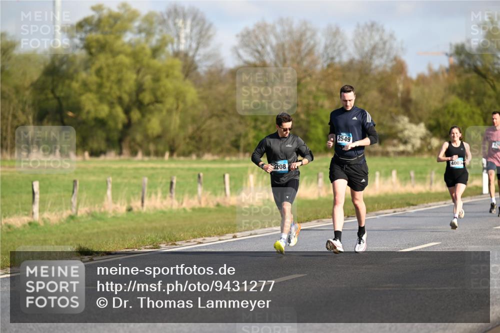 12.04.2026 - 45. Internationalen Wilhelmsburger Insellauf Dr. Thomas Lammeyer http://msf.ph/oto/9431277 12.04.2026 09:11:09 Laufen 3208, 2549, 4003, 420 meine-sportfotos.de