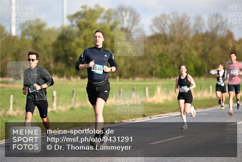 12.04.2026 - 45. Internationalen Wilhelmsburger Insellauf Dr. Thomas Lammeyer http://msf.ph/oto/9431291 12.04.2026 09:11:11 Laufen 320, 2549, 400, 4261 meine-sportfotos.de