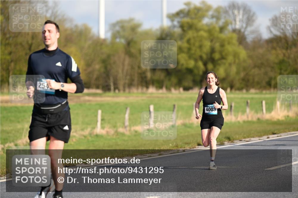 12.04.2026 - 45. Internationalen Wilhelmsburger Insellauf Dr. Thomas Lammeyer http://msf.ph/oto/9431295 12.04.2026 09:11:13 Laufen 254, 4003 meine-sportfotos.de
